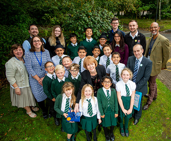 Blackwood School pupils and staff with Wendy Moreton MP and STEM Ambasadors